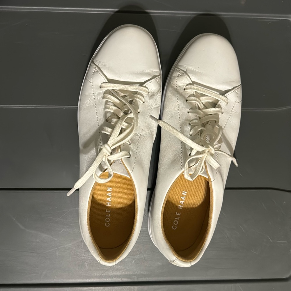 Women’s Cole Haan White Sneaker 10